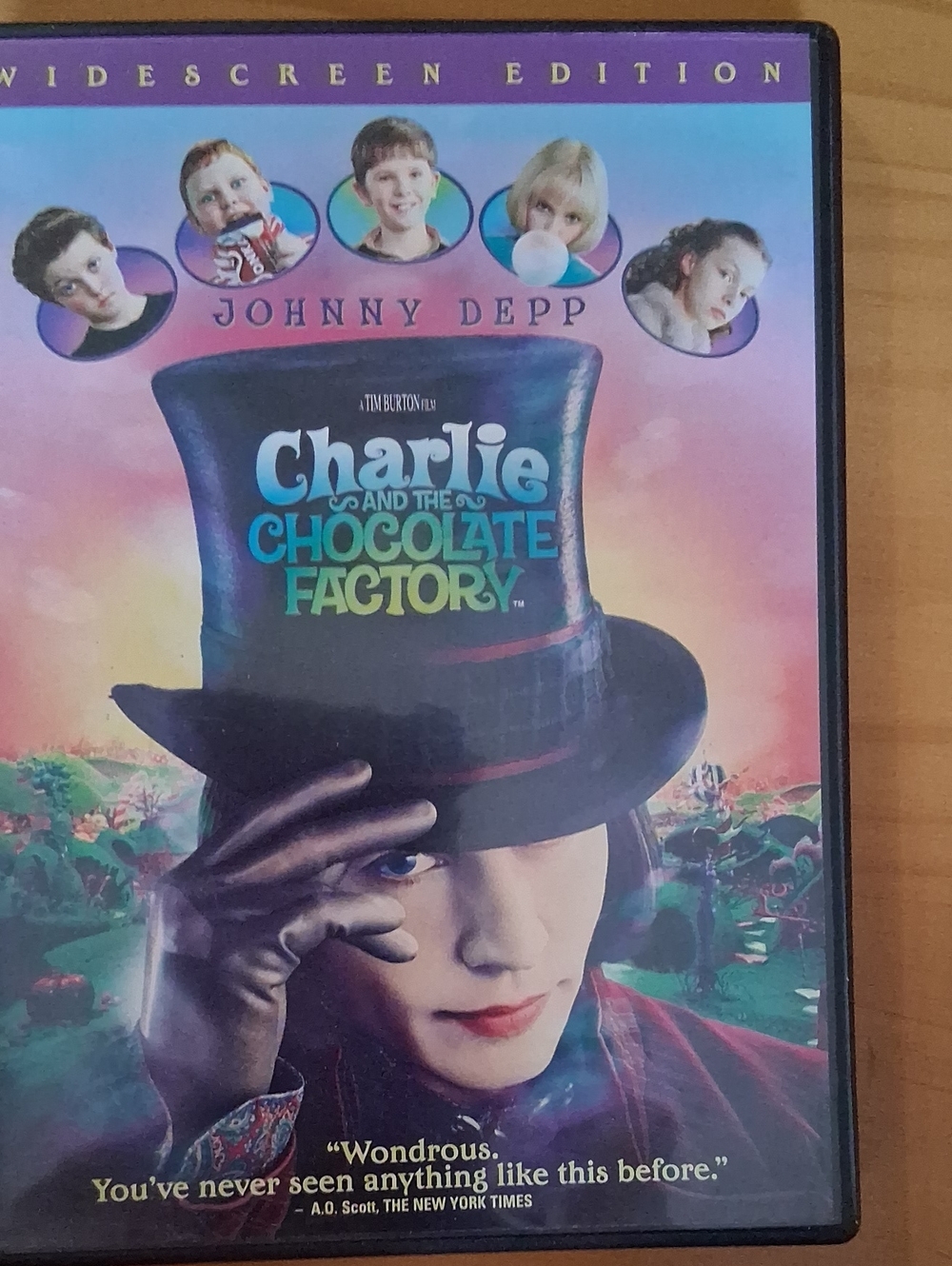 Charlie and the Chocolate Factory (Widescreen Edition) - DVD - Black